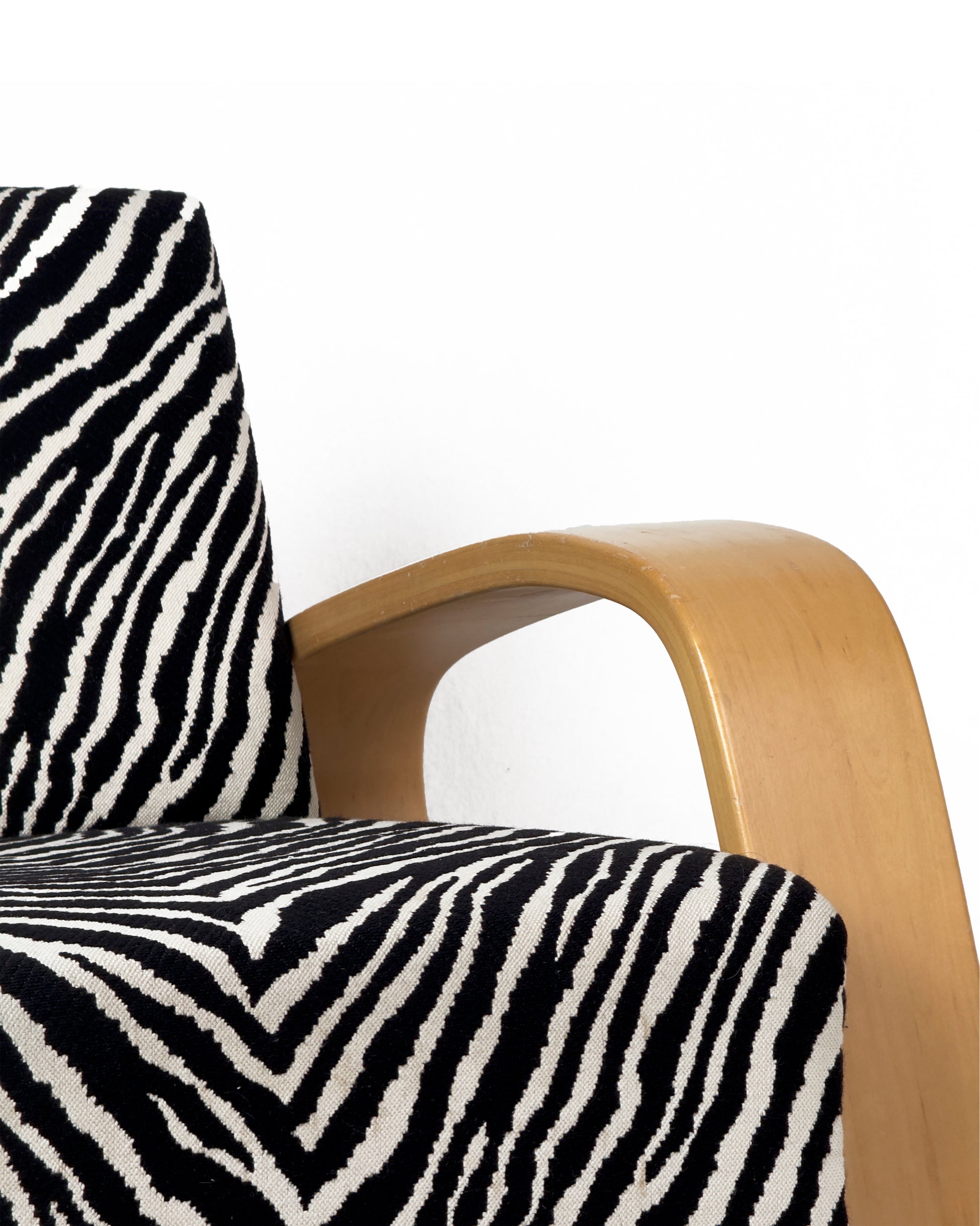 Alvar Aalto – Tank Armchair,  Finland