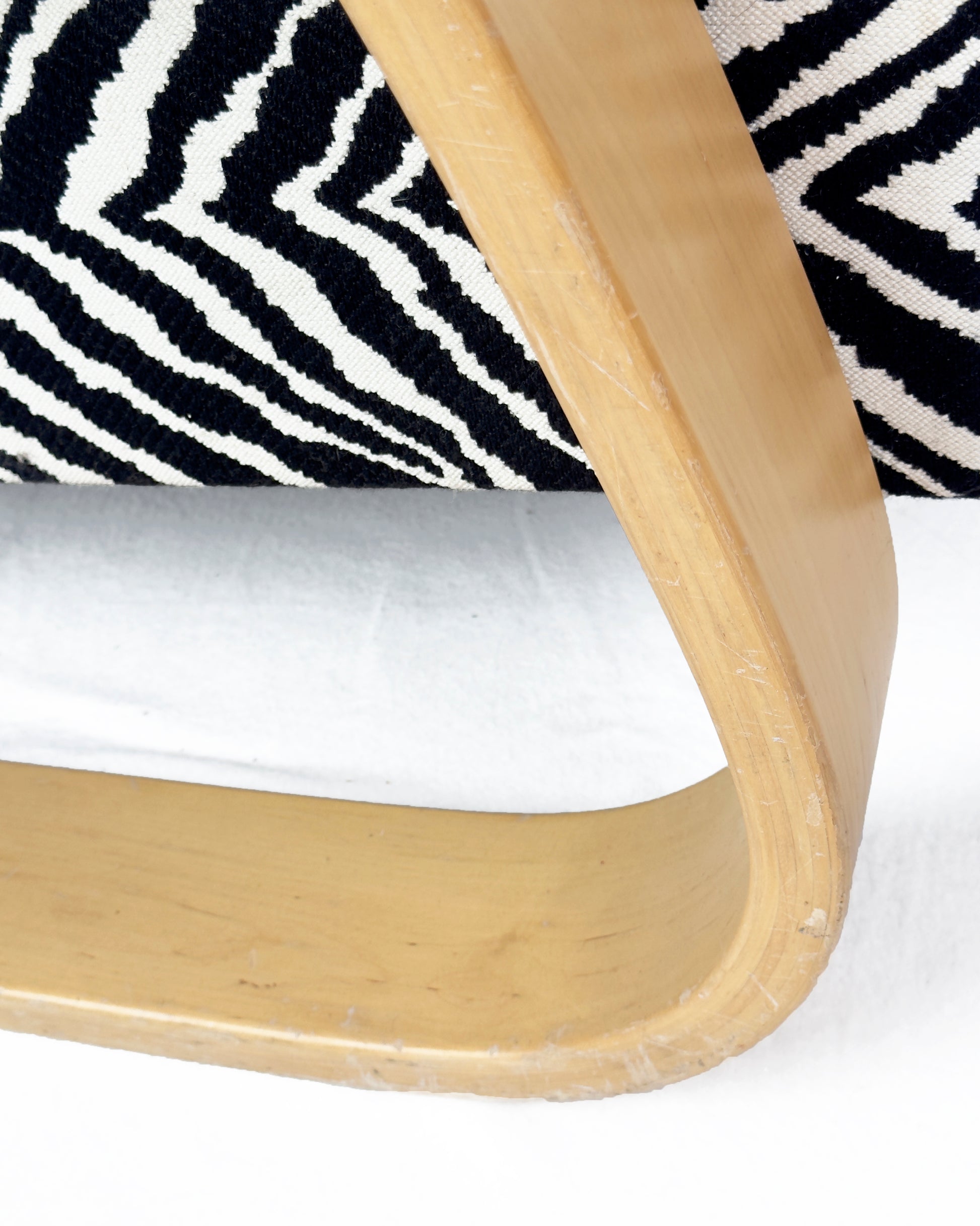 Alvar Aalto – Tank Armchair,  Finland