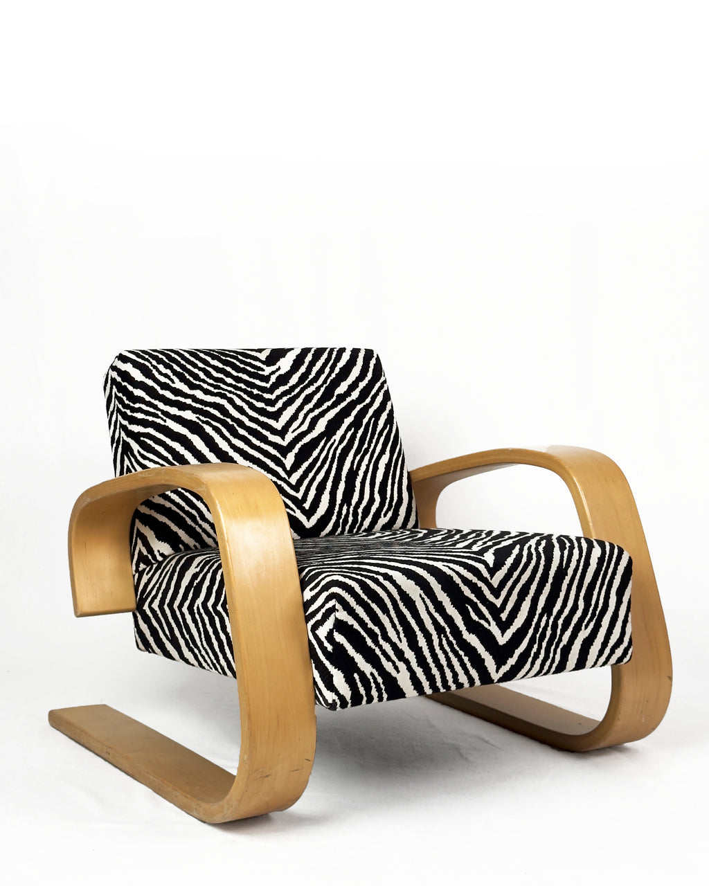 Alvar Aalto – Tank Armchair,  Finland