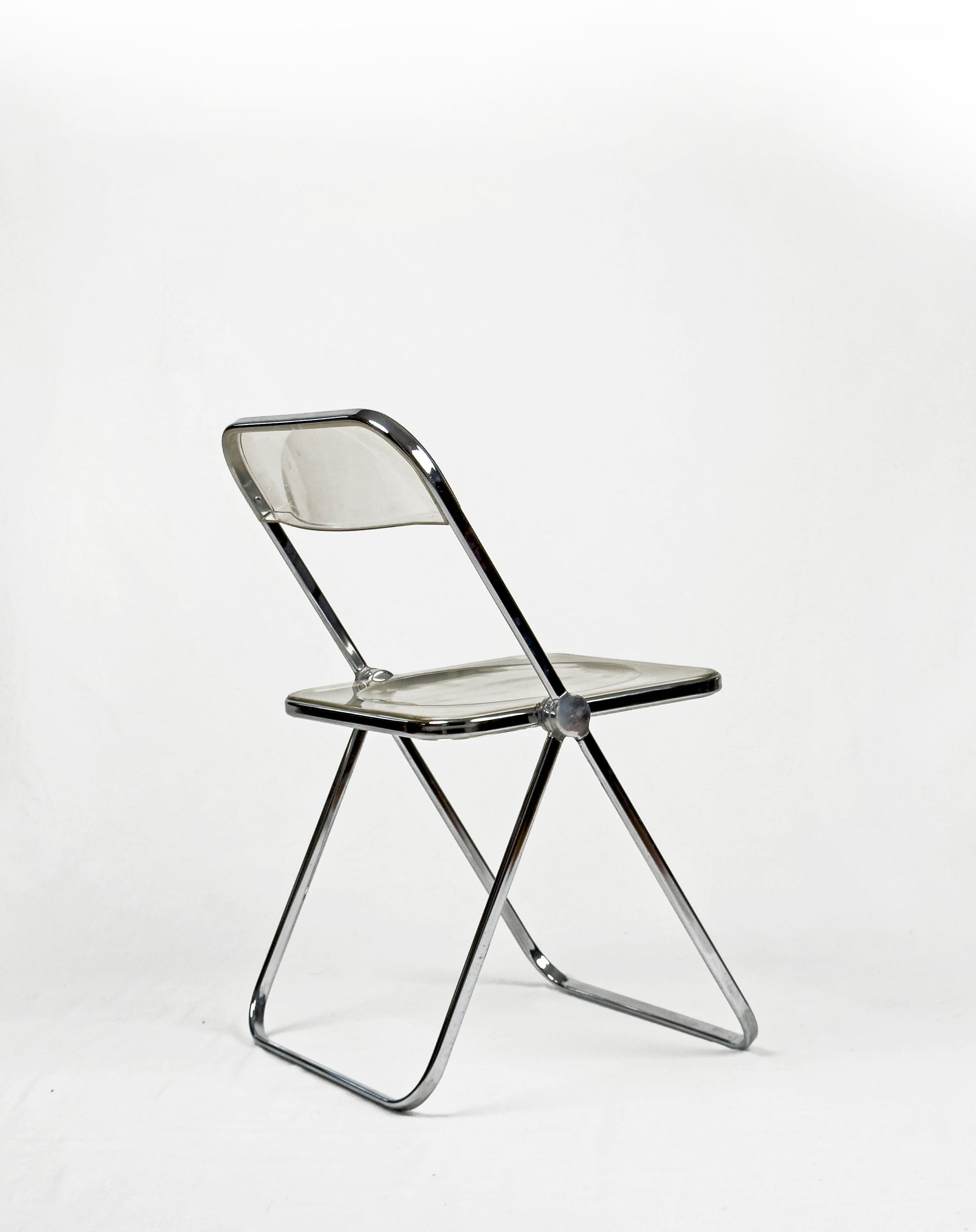 二脚オリジナル CASTELLI PLIA Giancarlo Piretti Plia Folding Chair by Giancarlo Piretti for Anonima Castelli
