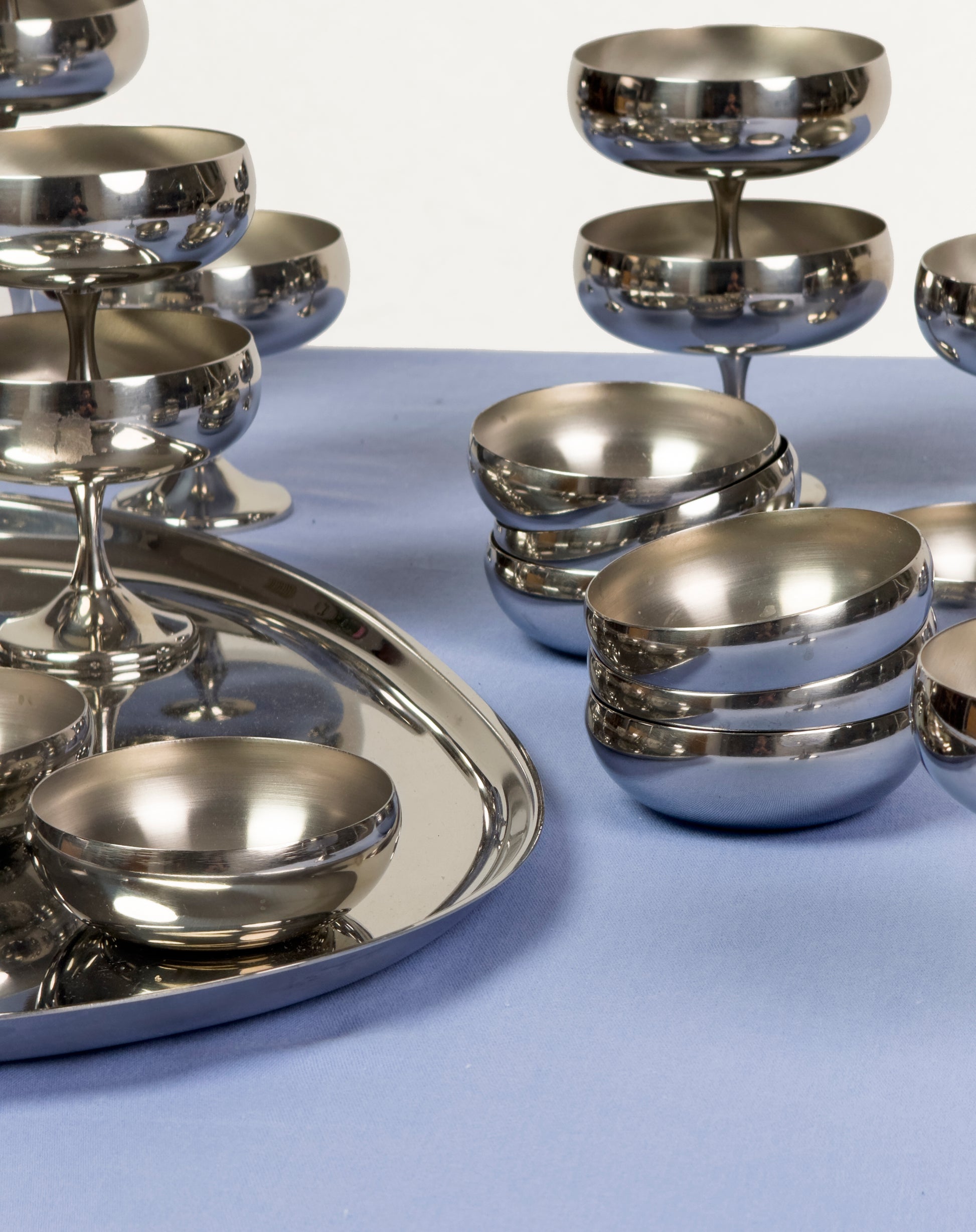 Set of 24 AMC vintage Stainless Steel Cup Set with Oval Tray