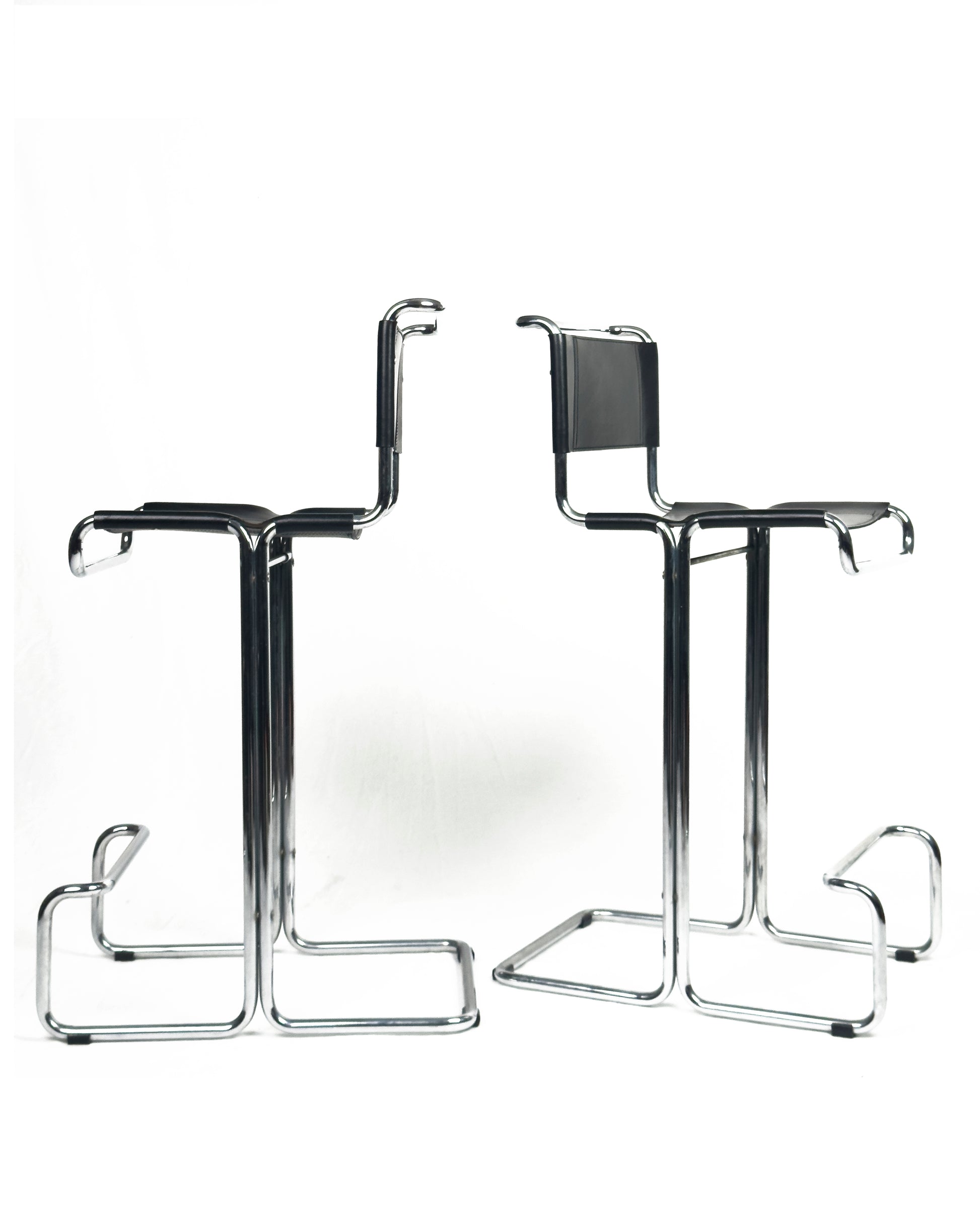 Set of 2 vintage chrome and black leather Bar Stools by Linea Veam, 1960s
