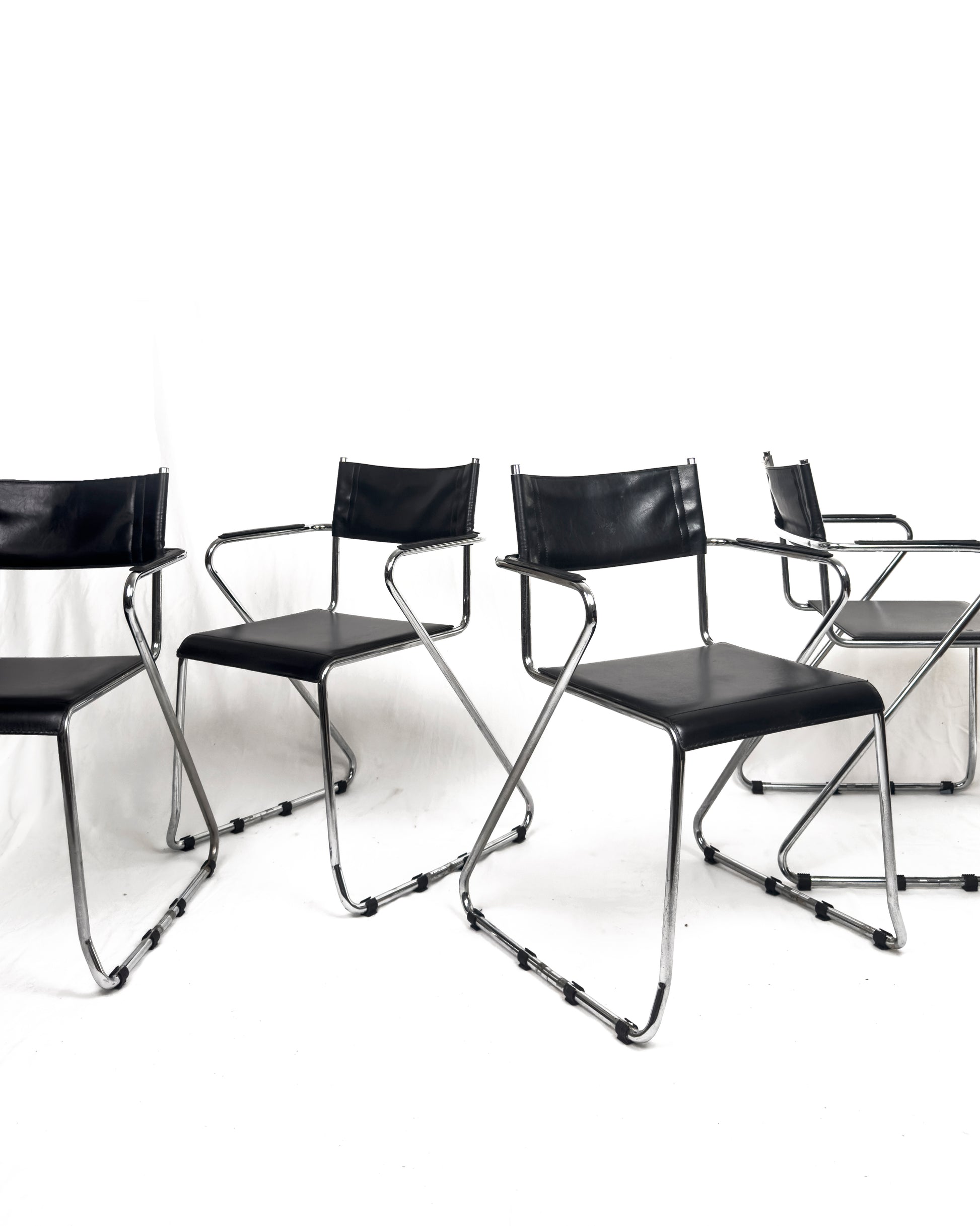 set of 4 vintage Cantilever Armchairs in Black Leather and Chrome, 1970s